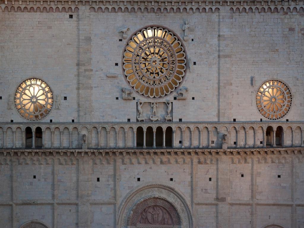 Palazzo Minciotti Assisi Apartment Exterior photo