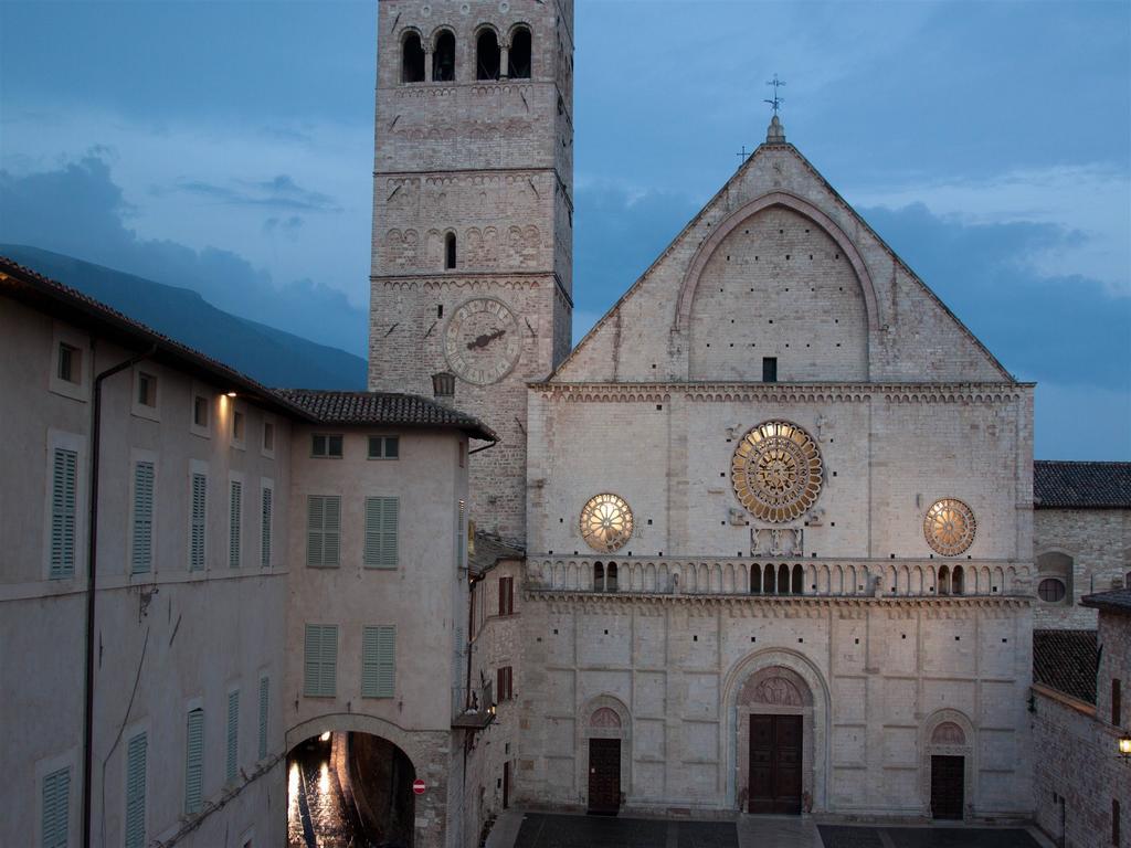 Palazzo Minciotti Assisi Apartment Exterior photo